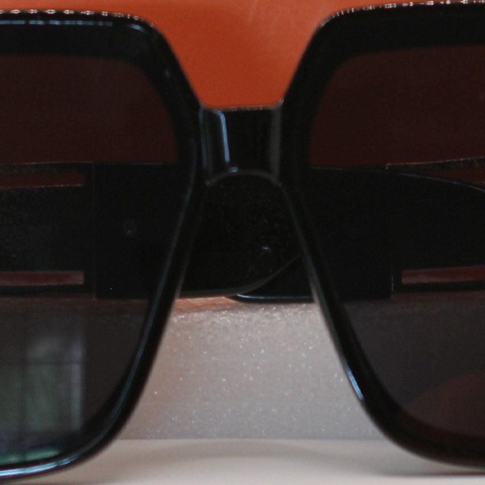HERMES Oversized-Square Ladies Sunglasses Black